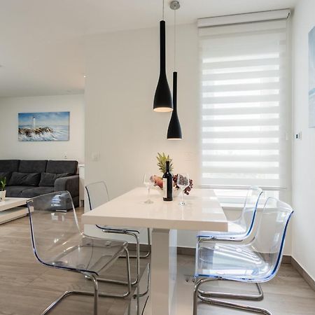 New Modern Apartment "Marjan" ポドストラナ エクステリア 写真