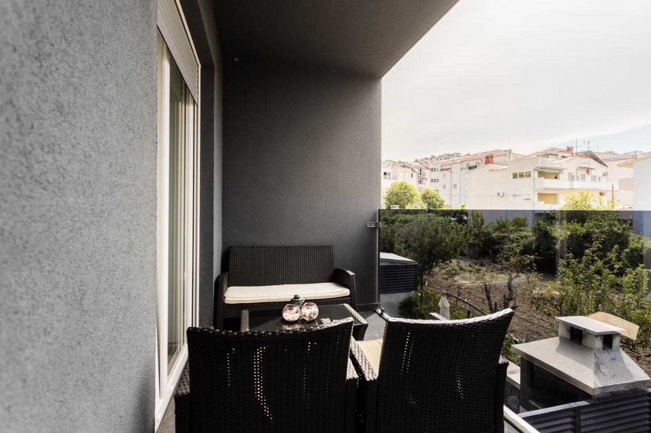 New Modern Apartment "Marjan" ポドストラナ エクステリア 写真
