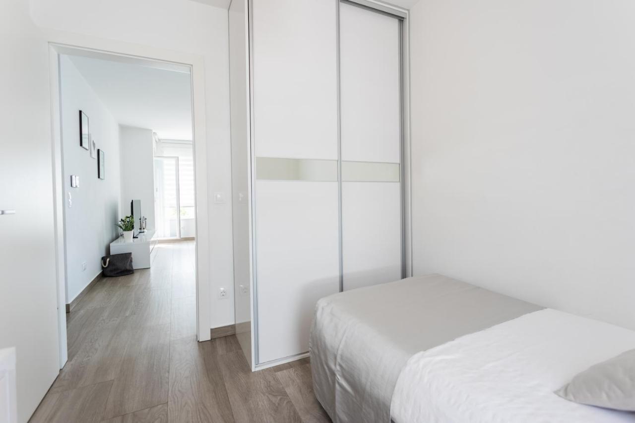 New Modern Apartment "Marjan" ポドストラナ エクステリア 写真