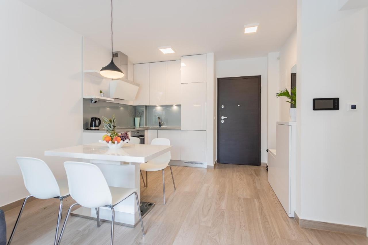 New Modern Apartment "Marjan" ポドストラナ エクステリア 写真
