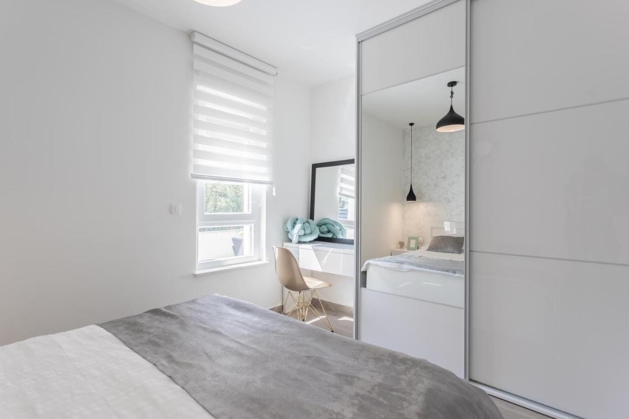 New Modern Apartment "Marjan" ポドストラナ エクステリア 写真