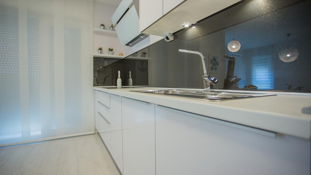 New Modern Apartment "Marjan" ポドストラナ エクステリア 写真